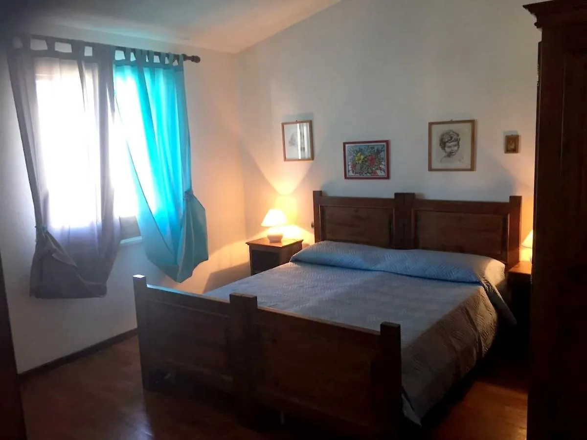 Apartment Suaredda City View Apartment: Beach Proximity & Furnished Balcony San Teodoro  Italy